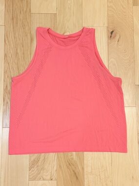 LIKE NEW Lululemon Women’s Train to Be Tank Top